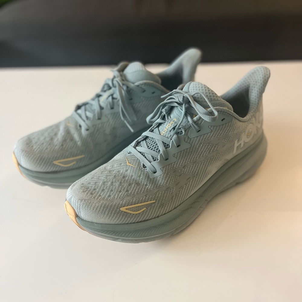 HOKA Clifton 9 - Men’s 10.5